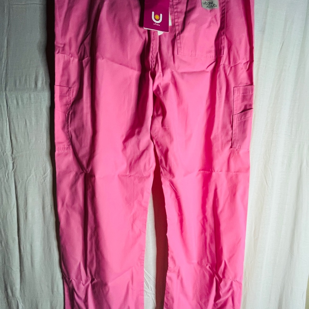 Pink Drawstring Women’s scrub uniform pants side pockets. Brand new size medium - Picture 6 of 9